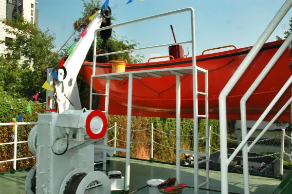 泉州海事学校精通艇筏降放设备